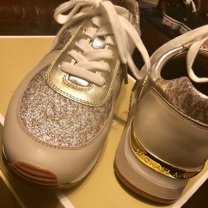 ** NEW Micheal Kors tenis shoes.